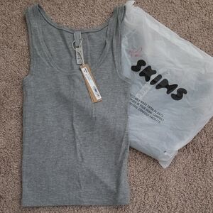 *NWT* SKIMS Heather Gray Ribbed Tank Top in Bag